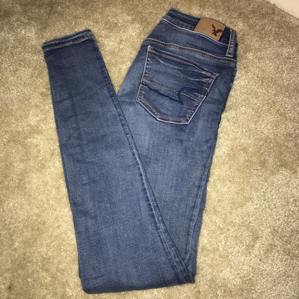 American Eagle Medium Wash Skinny Jeans